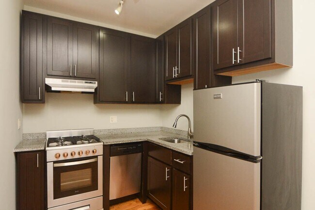 Foto del edificio - 4742 N Hermitage Ave