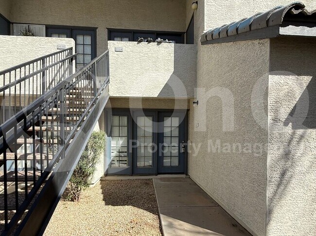 Building Photo - 3716 E University Dr