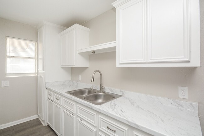 Foto del edificio - 6014 Collingsworth St