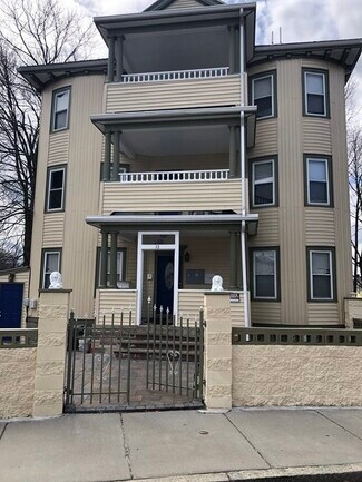 Building Photo - 17 Hiawatha Rd