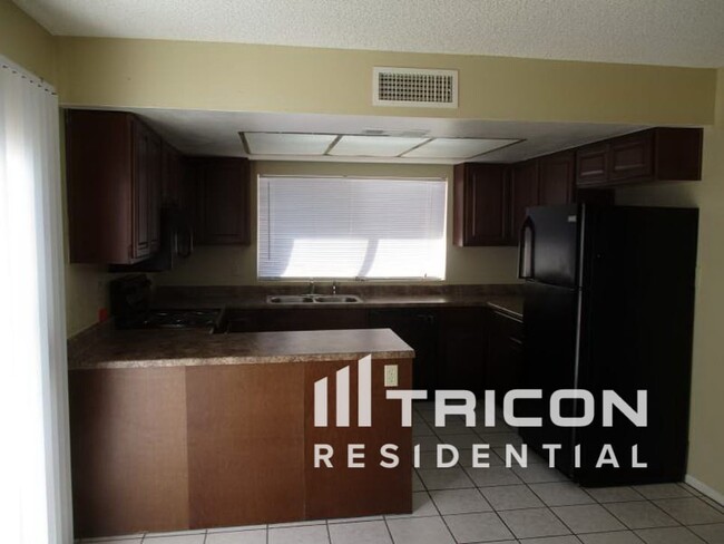 Foto del edificio - 4660 N 75th Ln