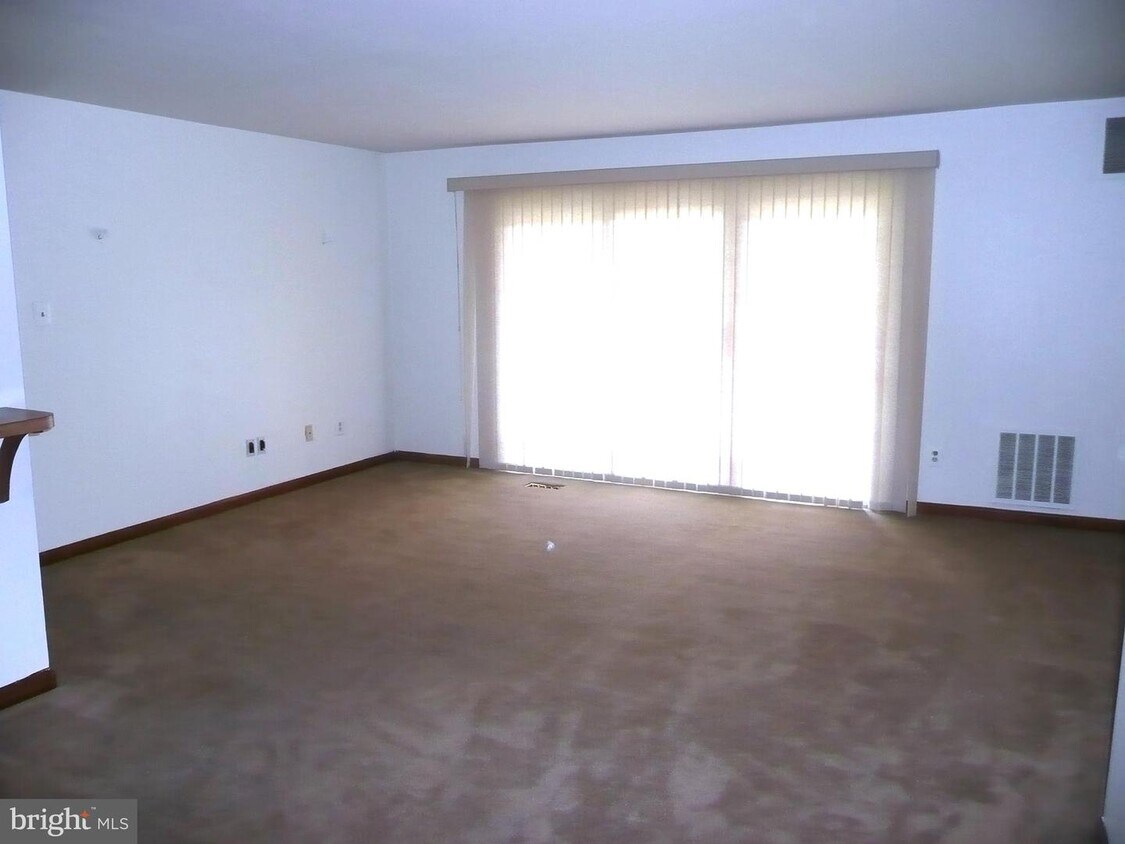 1007 Thornton Ct, North Wales, PA 19454 Condo for Rent in North Wales