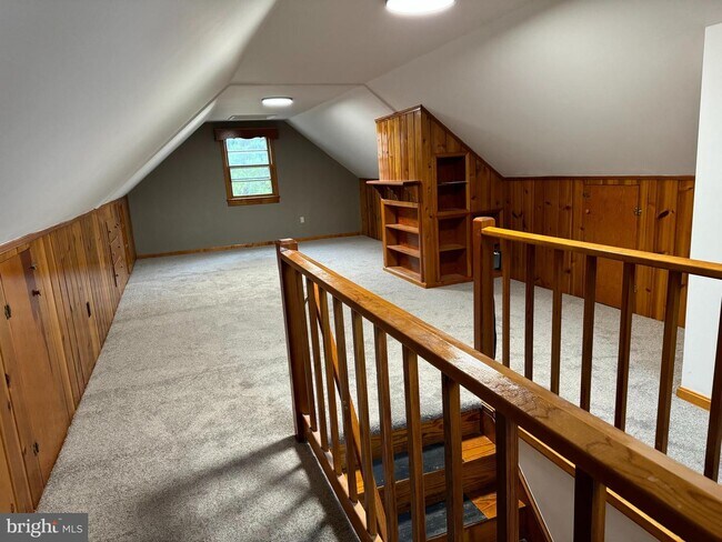 Building Photo - 581 Truslow Rd
