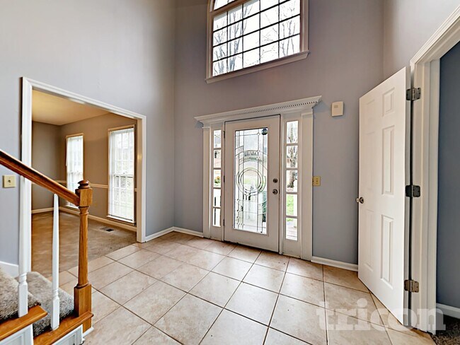 Foto del edificio - 5044 Rosemeade Ct