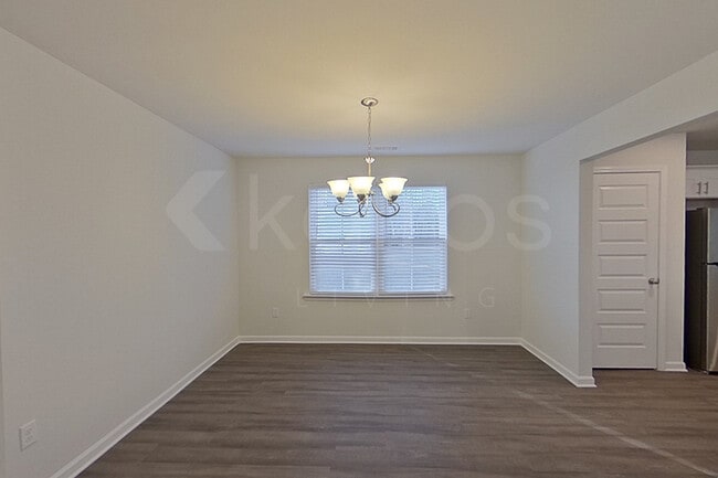 Building Photo - 120 Western Red Cedar Dr