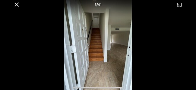 Foto del edificio - 10840 N Kendall Dr