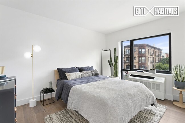 Building Photo - 325 Lafayette Ave