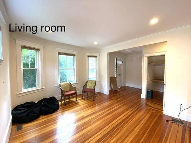 Building Photo - 351 Walden St