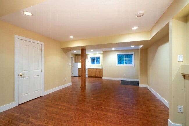 Building Photo - 2909 Valleyvista Dr