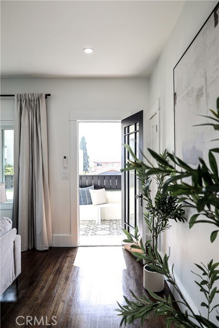Foto del edificio - 1033 Gladys Ave