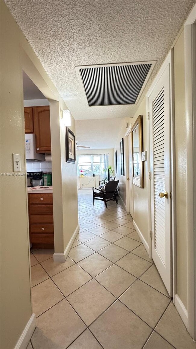 Foto del edificio - 2200 Park Ln