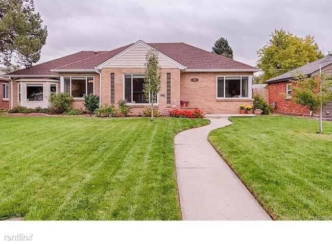 Building Photo - 3 br, 2 bath House - 2630 Niagara Street