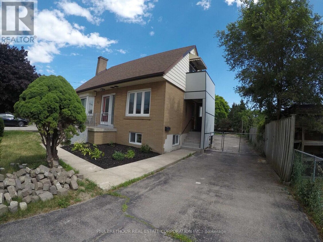 Primary Photo - 67 Cartwright Ave