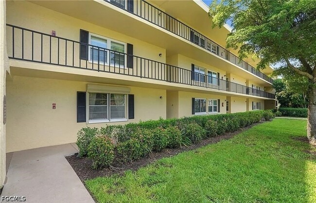 Foto del edificio - 1085 Forest Lakes Dr