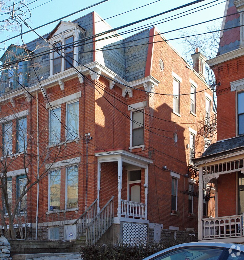 Foto del edificio - 2222 Kemper Ln