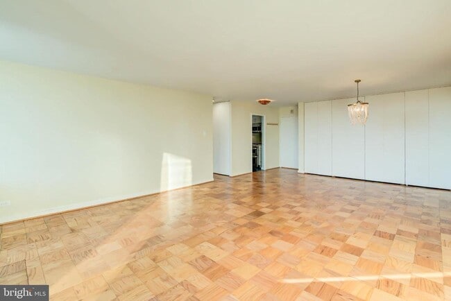 Building Photo - 490 M St SW