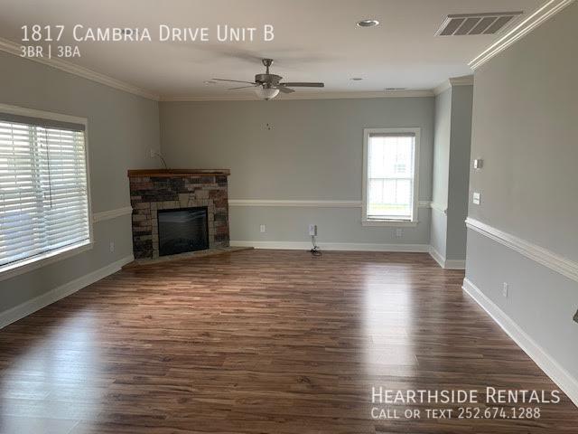 Foto del edificio - 1817 Cambria Dr