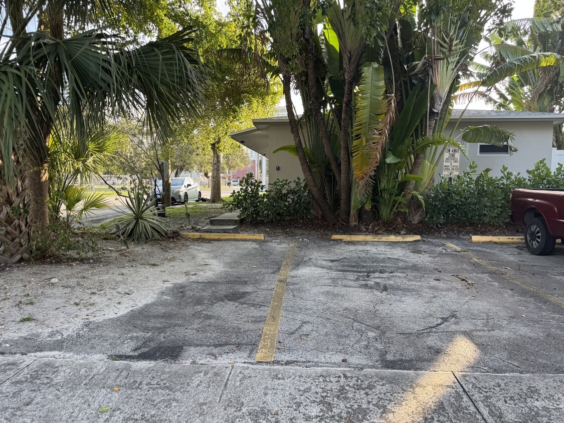 Foto del edificio - 602 SW 5th Ave