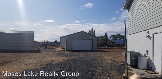 Building Photo - 2 br, 2 bath House - 4938 I.6 NE