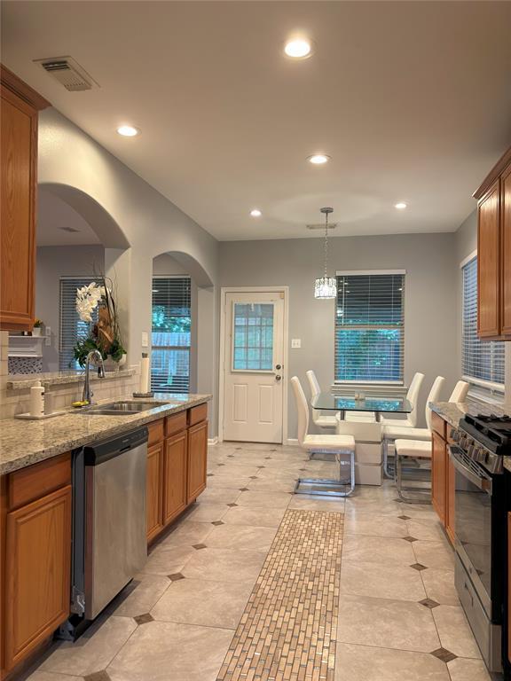 Foto del edificio - 16822 Marston Park Ln