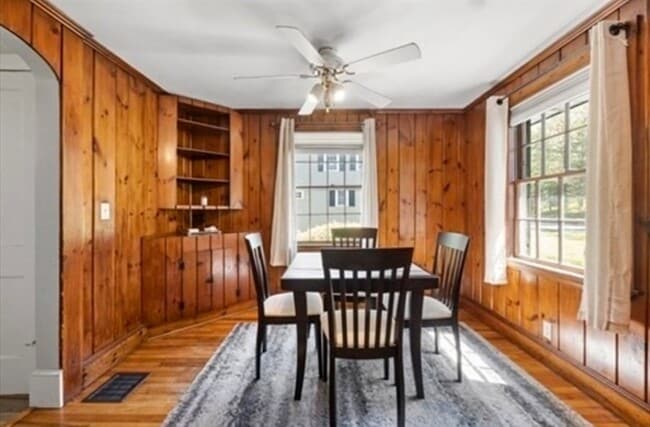 Building Photo - 435 Walpole St