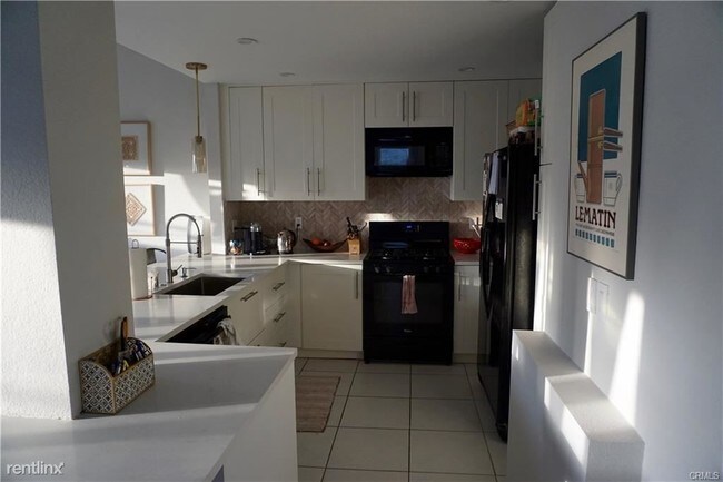 Building Photo - 3 br, 2 bath House - 32122 Via Viente # 31