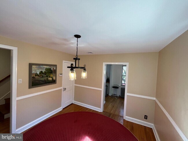 Foto del edificio - 356 King of Prussia Rd