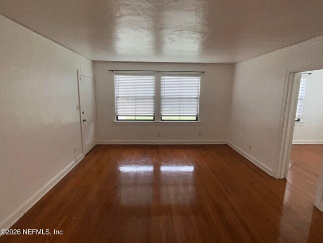 Foto del edificio - 1340 Landon Ave