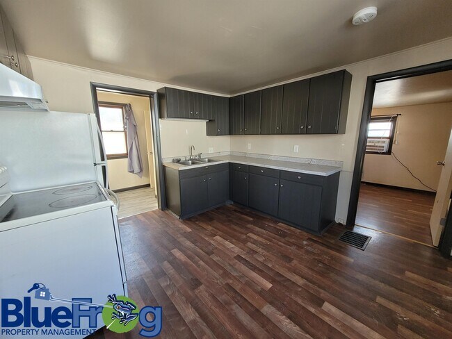 Foto del edificio - 513 Dutton Ave