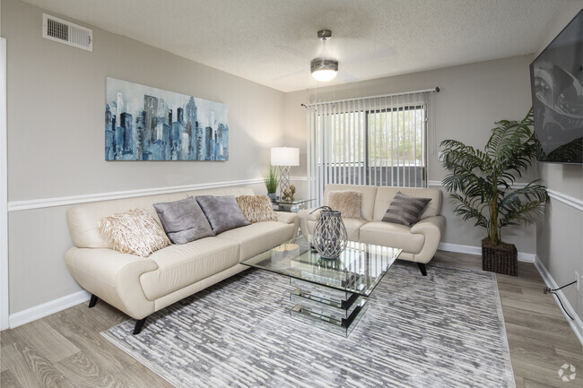 Interior Photo - Crestwood Green Apartments