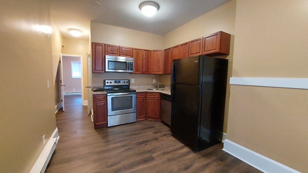 Foto principal - 2272 N Bancroft St