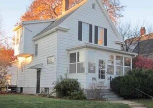 Building Photo - 1714 17th Ave