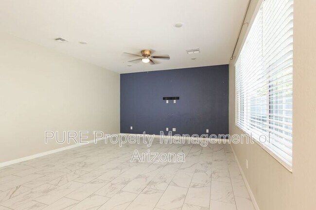 Foto del edificio - 852 W Park Ave