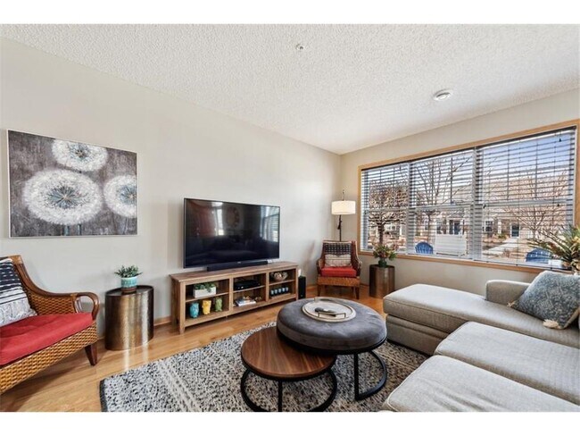 Foto del edificio - 9612 Scott Ln