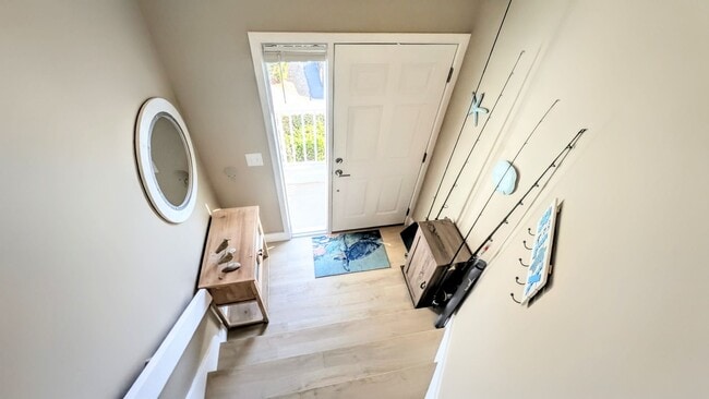 Building Photo - Seasonal/short term 2/2 vacation condo close to Anna Maria