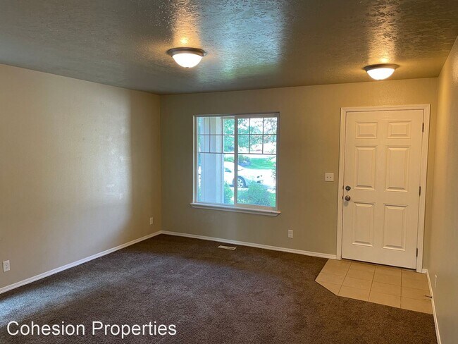 Building Photo - 4 br, 2.5 bath House - 12011 W Honeydew