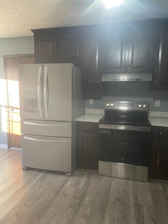 Foto del edificio - 46 Philmont Dr