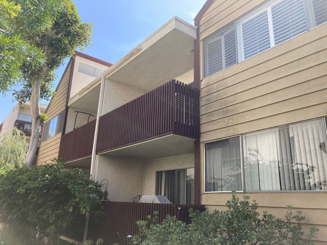 Updated two bedroom two bath in Fox Hills ... - Updated two bedroom two bath in Fox Hills ...