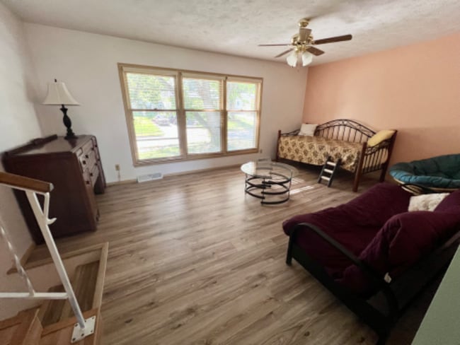 Photo - 7411 S 89th St House