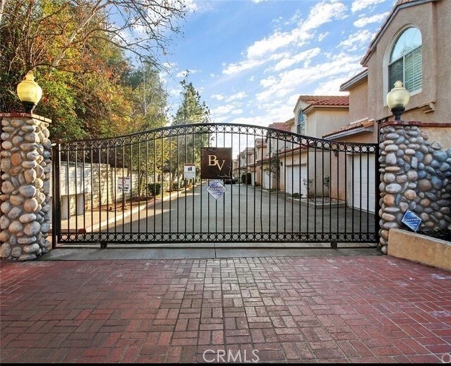 Primary Photo - 13775 Glenoaks Blvd