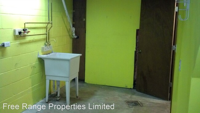 Building Photo - 3 br, 1 bath House - 2023 Eileen