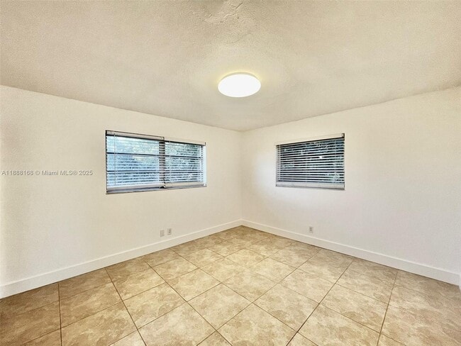 Foto del edificio - 2255 SE 5th St
