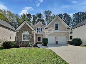Building Photo - 1555 Brentwood Dr