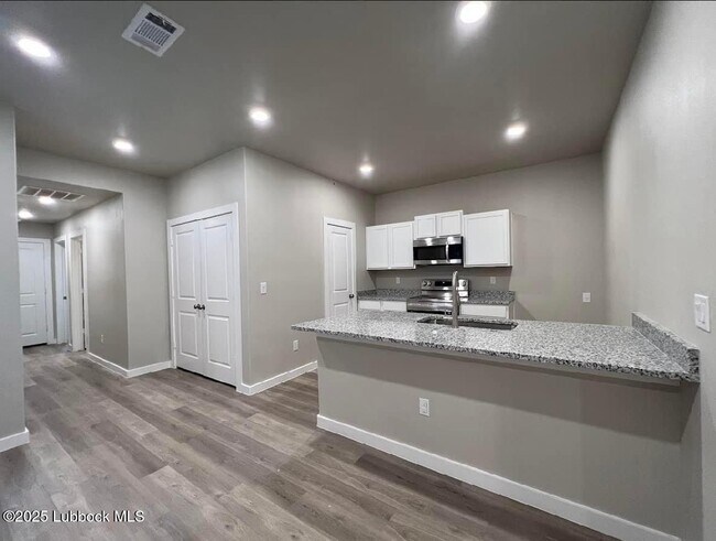 Foto del edificio - 409 E 21st St