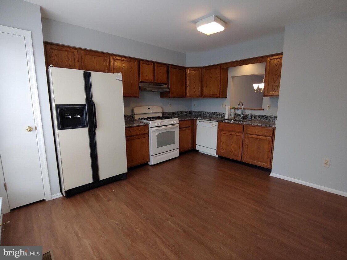 2448 Winding Ridge Rd, Odenton, MD 21113 Townhouse for Rent in Odenton, MD