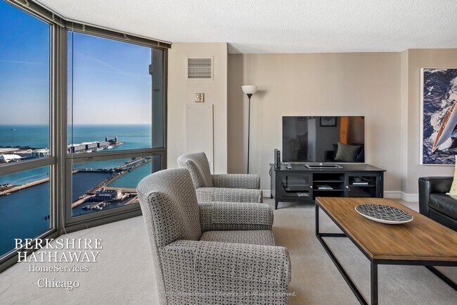 Foto del edificio - 195 N Harbor Drive
