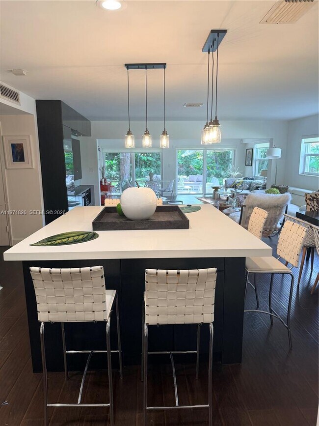 Foto del edificio - 2857 N Palm Aire Dr