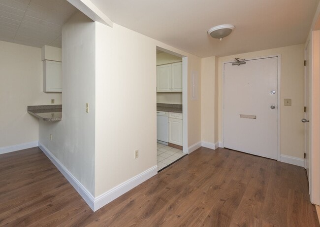 Interior Photo - Whitney Towers, L.L.C. (WTL)
