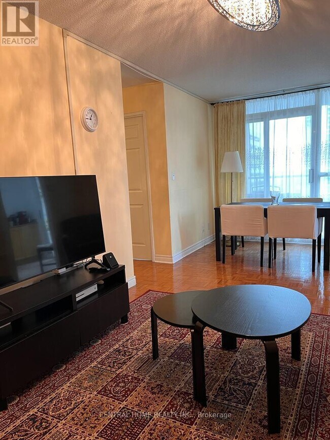 Building Photo - 23 Hollywood Ave