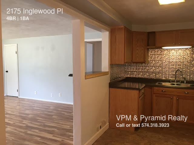 Building Photo - 2175 Inglewood Pl